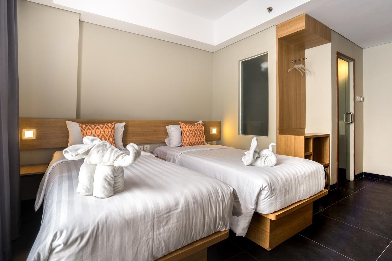 Maple Hotel Grogol Jakarta Luaran gambar