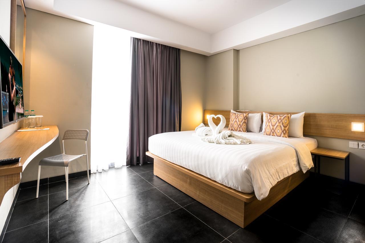 Maple Hotel Grogol Jakarta Luaran gambar